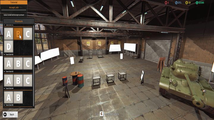 Każde stanowisko posiada kilka miejsc na postawienie własnego wystroju - przed i za pojazdem oraz plakaty na ścianach - Zarządzanie muzeum w Tank Mechanic Simulator - Tank Mechanic Simulator - poradnik do gry