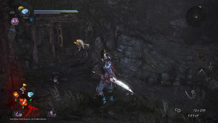 Uważaj po prawej stronie na wychylającą się zza rogu Yamanba, prawdopodobnie zaatakuje cię Burst Attack - Ukryte potwory Okehazamy | Solucja NiOh 2 - NiOh 2 - poradnik do gry