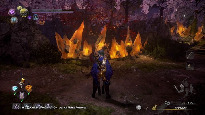 Idź dalej w górę, uważaj jednak, gdyż na gałęziach drzew znajduje się żołnierz Yokai - NiOh 2: Podziwianie kwiatów wiśni w Daigo, solucja - NiOh 2 - poradnik do gry