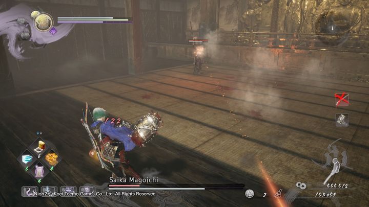 Gdy Saika gwiżdże, przywołuje on swojego ducha opiekuńczego i wystrzeliwuje kilka ognistych kul w twoją stronę - Saika Magoichi | Boss w NiOh 2 - NiOh 2 - poradnik do gry