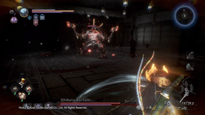 W krainie Yokai, Shibata Katsuie nakłada na długi czas ogień na swoje bronie, ponadto, podczas wykonywania szarż, pozostawia za sobą falę ognia na ziemi, która dodatkowo utrudnia unikanie jego kolejnych ataków - NiOh 2: Shibata Katsuie - boss - NiOh 2 - poradnik do gry