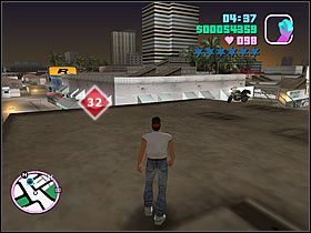 Tym razem odszukaj budynku, na który musisz wejść po schodkach - Numer 32 Rampage - Grand Theft Auto: Vice City - poradnik do gry