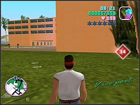 W miejscu wskazanym na mapie znajdziesz sporych rozmiarów pomarańczowy hotel - Numer 34 Rampage - Grand Theft Auto: Vice City - poradnik do gry