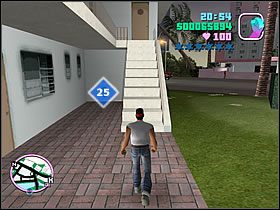 Nieopodal pizzeri znajduje się niewielkie osiedle, z boiskami do kosza w centrum - Numer 21-25 Hidden Packages - Grand Theft Auto: Vice City - poradnik do gry