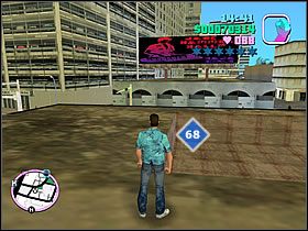 Tym razem musisz dostać się na budynek naprzeciwko widocznego na obrazku znaku - Numer 66-70 Hidden Packages - Grand Theft Auto: Vice City - poradnik do gry
