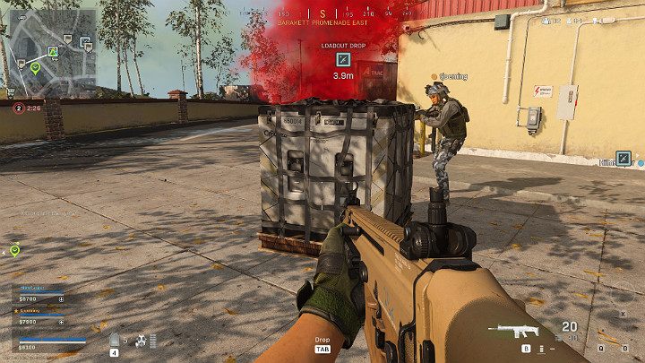 Ostatnim sposobem na zdobycie broni z dodatkowymi gadżetami jest zebranie jej z ciała poległego przeciwnika - Warzone: Levelowanie - jak? Wyzwania, doświadczenie, loot, modyfikacje - Call of Duty Warzone - poradnik do gry