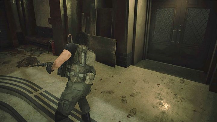Carlos nie dysponuje identyczną do Jill umiejętnością wykonywania uników (przejmuje się nad nim kontrolę w dalszej części kampanii) - Resident Evil 3: Unik - jak wykonać? - Resident Evil 3 - poradnik do gry