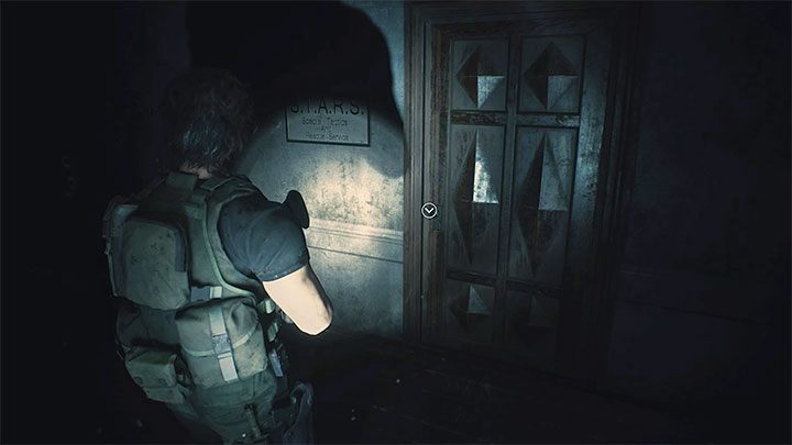 Zombiaki to nie jedyne zagrożenie, bo w kolejnym korytarzu pojawi się drugi Licker - Resident Evil 3: Komisariat policji solucja, opis przejścia - Resident Evil 3 - poradnik do gry