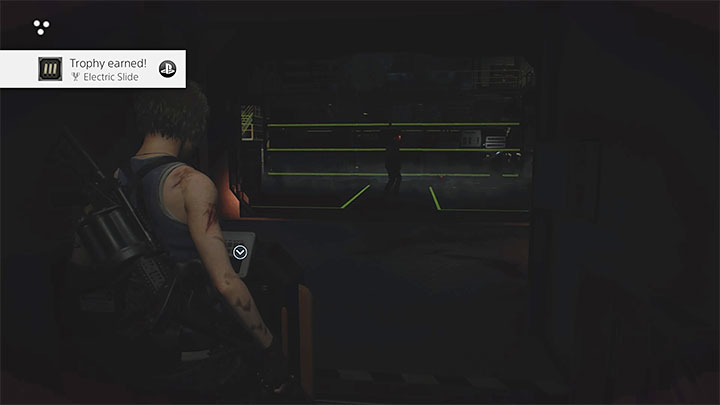 Całą zagadkę bardzo dokładnie opisaliśmy na osobnej stronie Zagadka z odnalezieniem bezpieczników w magazynie - Resident Evil 3: Trofea - Resident Evil 3 - poradnik do gry