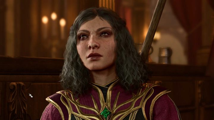 Po rozmowie z Raphaelem, wróćcie na parter budynku i porozmawiajcie z Korillą, która będzie stała przy ladzie - Baldurs Gate 3: Jak dostać sie do Domu Nadziei (House of Hope) w BG3? - rytuał Halsik - Baldurs Gate 3 - poradnik do gry