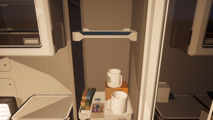 Aby dostać się do komputera musisz znaleźć kod oraz kartę - Moons of Madness: Pobudka w bazie, opis przejścia - Moons of Madness - poradnik do gry