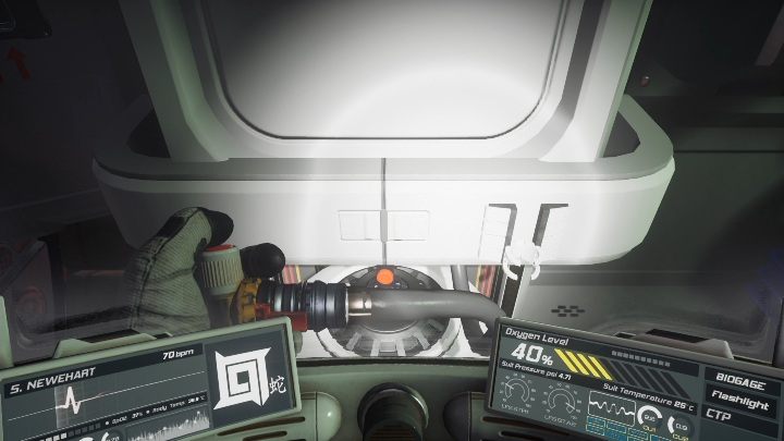 Kolejnym zadaniem jest uzupełnienie butli tlenowej - Moons of Madness: Wyjście na Czerwoną Planetę, opis przejścia - Moons of Madness - poradnik do gry