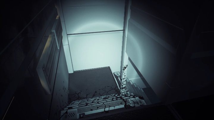 W tym budynku jest kilka pięter - Moons of Madness: Szklarnia, opis przejścia - Moons of Madness - poradnik do gry