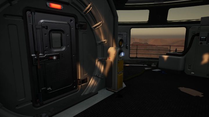 Zdobytą baterię umieść w mechanizmie przy drzwiach - Moons of Madness: Przerwany sygnał, opis przejścia - Moons of Madness - poradnik do gry