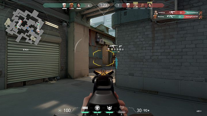 Każda z broni dostępnych w grze Valorant posiada pewien odrzut, który sprawia, że aby trafiać w określone miejsce przy dłuższej serii należy korygować ustawienie celownika - Valorant: Jak strzelać? Techniki, celność, ADS, porady - Valorant - poradnik do gry