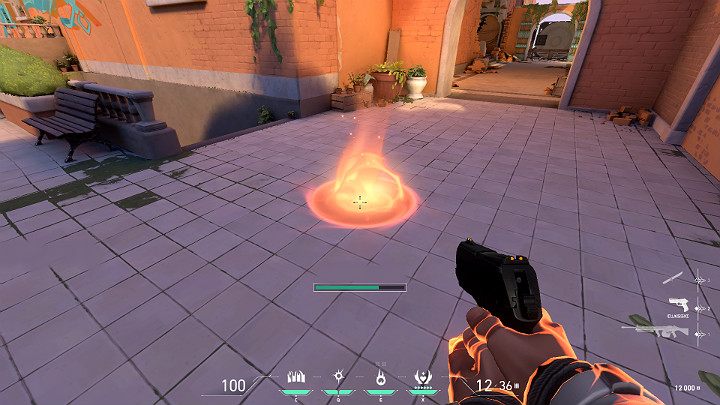 Od teraz, dopóki umiejętność Drugie Podejście jest aktywna, Phoenix może śmiało ruszyć do walki, a gdy zginie z rąk przeciwników lub po prostu wypadnie poza krawędź mapy, powróci do pełni zdrowia niczym prawdziwy feniks - Valorant: Phoenix (Szturmowiec), postać, umiejętności - Valorant - poradnik do gry