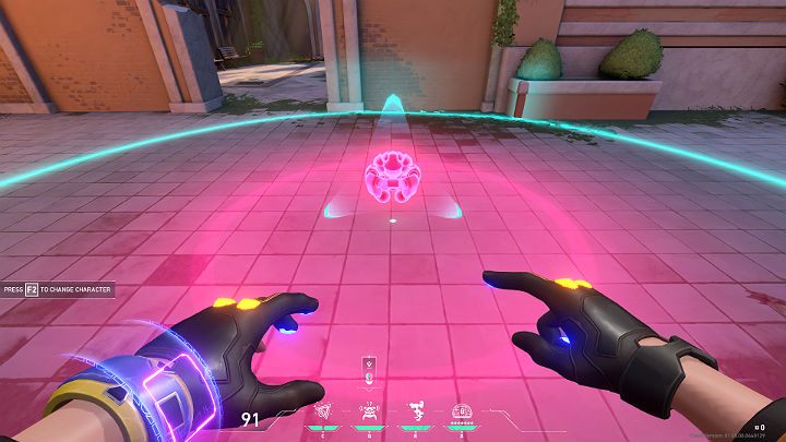 Rozstawionego Bota Alarmowego można przywołać z powrotem i np - Valorant: Killjoy (Strażnik), postać, umiejętności - Valorant - poradnik do gry