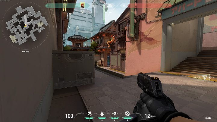 Na powyższym obrazku widać Gracza, który zajął przykładową pozycję na Mid Top - Valorant: Split - mapa, callouts dla obrońców i atakujących - Valorant - poradnik do gry