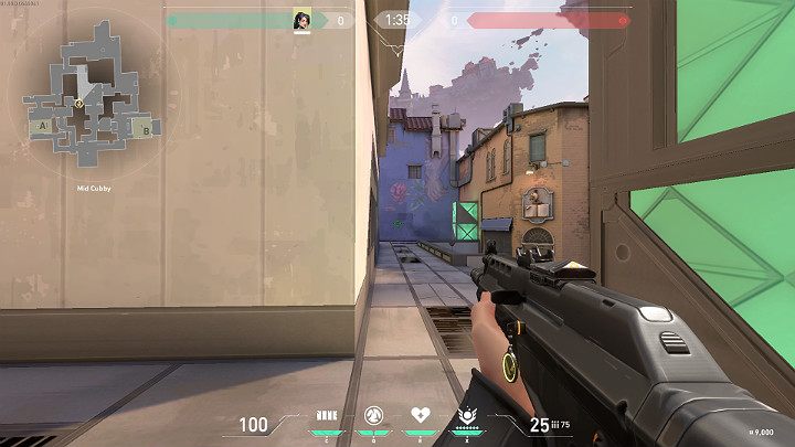 Na powyższym obrazku widać Gracza, który zajął przykładową pozycję na Mid Catwalk i mierzy w kierunku A Lobby - Valorant: Ascent - mapa, callouts dla obrońców i atakujących - Valorant - poradnik do gry