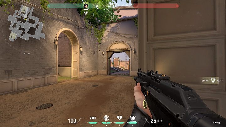 W trakcie ataku na punkt A obrońcy mogą zamknąć drzwi prowadzące na A Site przez co drużyna atakująca będzie miała dwa wyjścia: rozbić drzwi i zdradzić swoją obecność lub zaryzykować przejście na A Rafters - Valorant: Ascent - mapa, callouts dla obrońców i atakujących - Valorant - poradnik do gry