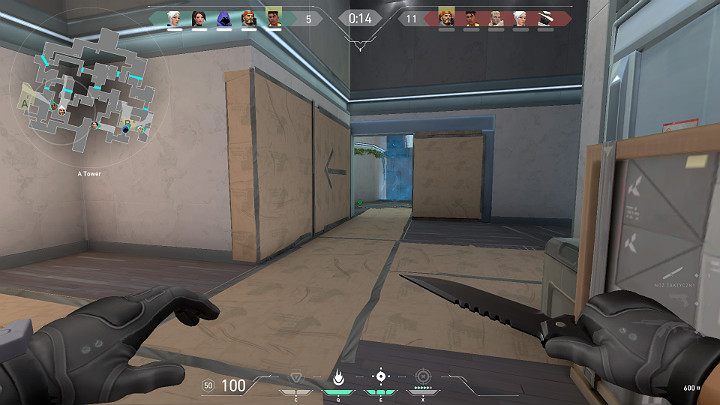 Największą mobilność uzyskuje się w trakcie używania broni białej - w grze Valorant jest to nóż - Valorant: Poruszanie się po mapie, porady - Valorant - poradnik do gry