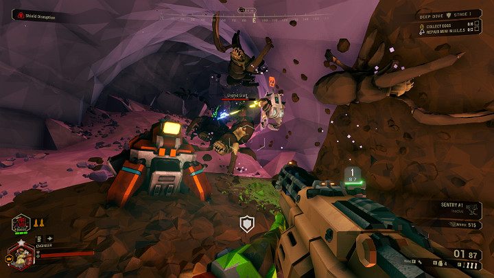Przy pomocy swojego automatycznego działka Bosco wyrządza całkiem spore obrażenia, szczególnie na niższych poziomach trudności i jest w stanie samodzielnie poradzić sobie nawet ze średniej wielkości przeciwnikiem - Deep Rock Galactic: APD-B317 (Bosco), umiejętności, modyfikacje - Deep Rock Galactic - poradnik do gry