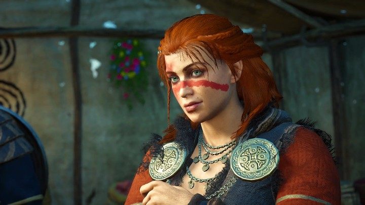 Nieco później, w trakcie ceremonii koronacji Flanna, Ciara daje jednak prawdziwy popis swoich umiejętności wokalnych i nie ulega wątpliwości, że uroda nie jest jej jedyną zaletą - AC Valhalla Gniew Druidów: Czy romans z Ciarą jest możliwy? - Assassins Creed Valhalla - poradnik do gry