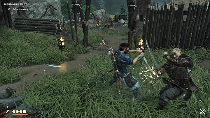 Parowanie ataków działa w zbliżony sposób do wspomnianej wcześniej gry Sekiro - musisz wcisnąć przycisk L1 tuż przed tym jak wrogi atak dosięgnie Jina - Ghost of Tsushima: Porady na start - Ghost of Tsushima - poradnik do gry