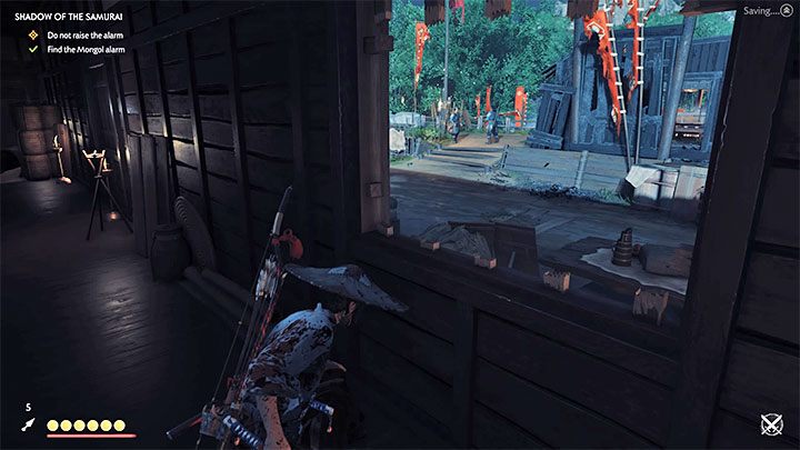 Zainteresuj się budynkiem po prawej stronie, przy czym uważaj na Mongoła patrolującego jego wnętrze - Ghost of Tsushima: Cień samuraja (Shadow of the Samurai) solucja, opis przejścia - Ghost of Tsushima - poradnik do gry