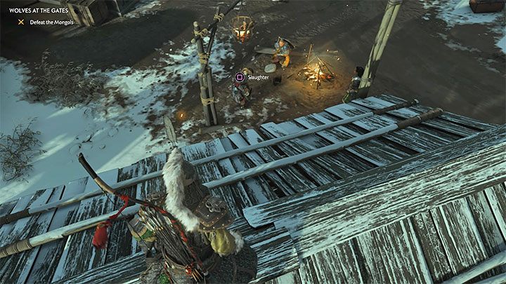 Możesz łatwo zaskoczyć kolejnego przeciwnika patrolującego budynki na dole - Ghost of Tsushima: Wilki u bram (Wolves at the Gates) solucja, opis przejścia - Ghost of Tsushima - poradnik do gry