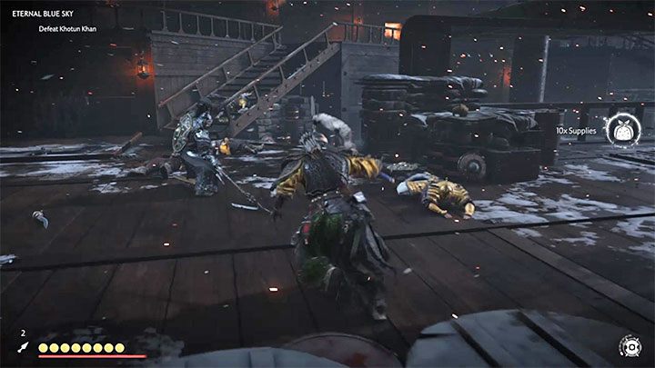 Chan początkowo będzie przebywał na górnym pokładzie, ale po tym jak pozbędziesz się większości z jego podwładnych dołączy osobiście do walk - Ghost of Tsushima: Wiecznie błękitne niebo (Eternal Blue Sky) solucja - Ghost of Tsushima - poradnik do gry