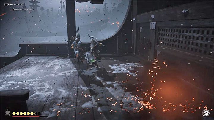 Tak samo jak w dwóch poprzednich fazach bitwy na głównym pokładzie statku będą pojawiali się nowi wrogowie - Ghost of Tsushima: Wiecznie błękitne niebo (Eternal Blue Sky) solucja - Ghost of Tsushima - poradnik do gry