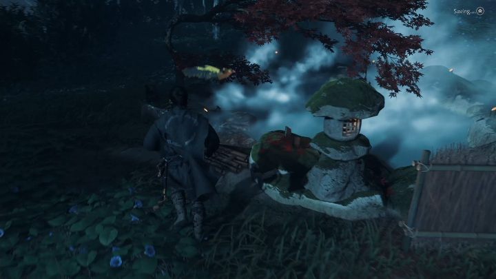 To gorące źródło znajdziesz w środku lasu, w okolicy niebieskich kwiatów - Ghost of Tsushima: Toyotama - gorące źródła, sekrety, znajdźki - Ghost of Tsushima - poradnik do gry