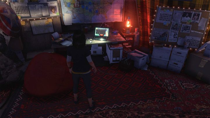 Włóż pendrive do laptopa i obejrzyj krótką cut scenkę - Marvels Avengers: Nowa codzienność/New normal - solucja, opis przejścia - Marvels Avengers - poradnik do gry