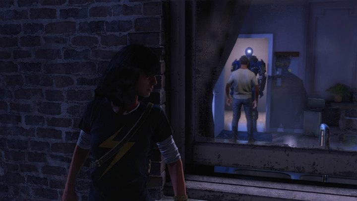 Z drabiny przejdź na wąski gzyms i przejdź do drugiego okna budynku - Marvels Avengers: Nowa codzienność/New normal - solucja, opis przejścia - Marvels Avengers - poradnik do gry