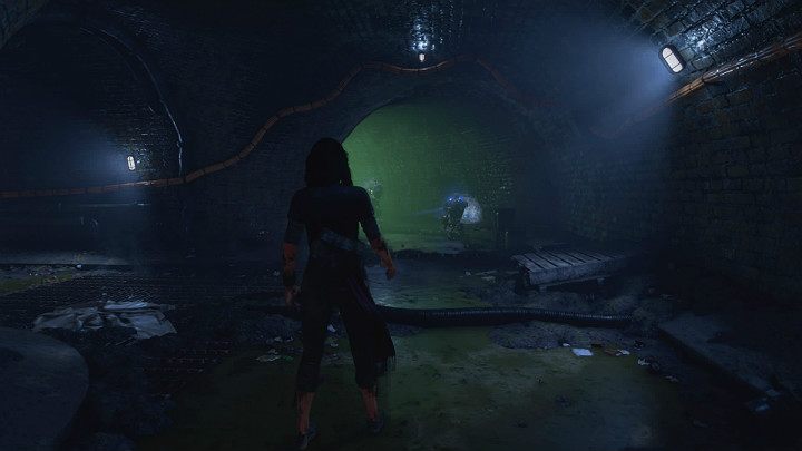 Gdy ześlizgniesz się nieco niżej zauważysz przed sobą oddział robotów AIM - Marvels Avengers: Nowa codzienność/New normal - solucja, opis przejścia - Marvels Avengers - poradnik do gry