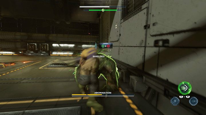 Gdy nad głową Abomination pojawi się kombinacja przycisków do wykonania finiszera to znak, że za chwilę przejdziesz do kolejnej fazy tego starcia - Marvels Avengers: W poszukiwaniu Olimpii/To find Olympia - solucja - Marvels Avengers - poradnik do gry