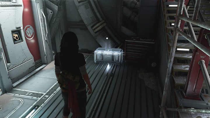 Po wyjściu z pokoju skręć w prawo i zejdź na niższy pokład Chimery - Marvels Avengers: Witaj, stary przyjacielu/Hello old friend - solucja - Marvels Avengers - poradnik do gry