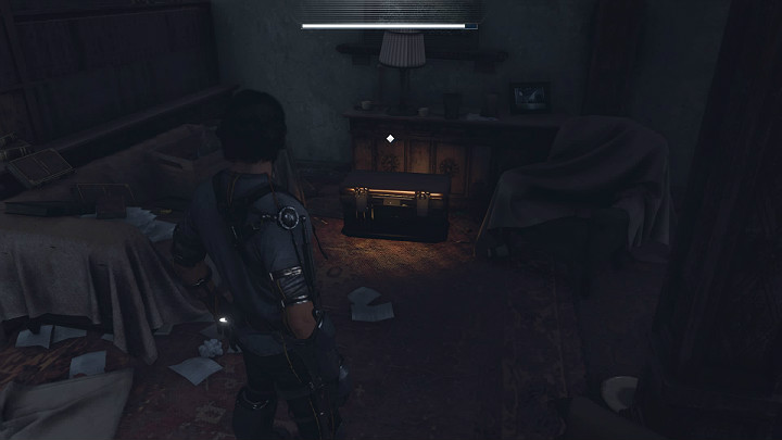 Odwróć się w stronę balkonu i wyląduj za barierką od schodów - Marvels Avengers: Wizyta domowa/House Call - solucja, opis przejścia - Marvels Avengers - poradnik do gry