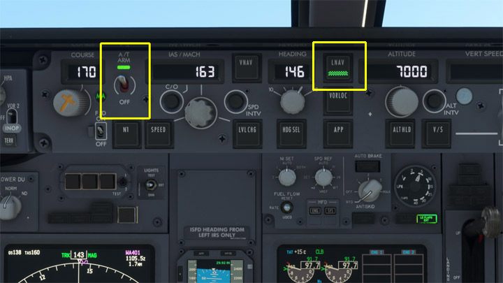 Włączcie automatyczną przepustnicę Auto Throttle ustawiając przełącznik A/T na górną pozycję ARM - PMDG 737: Kołowanie i start - taxi i takeoff - Microsoft Flight Simulator 2020 - poradnik do gry