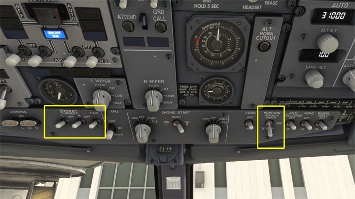 Wyłączcie światła kołowania, Włączcie jedynie pozycyjne na STEADY - PMDG 737: Zniżanie, podejście i lądowanie ILS - Microsoft Flight Simulator 2020 - poradnik do gry