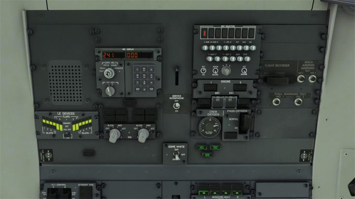 Overhead ma również tylną sekcję (Ctrl + 7), którą w symulatorze wykorzystamy tylko do włączania dostrajania systemu nawigacji oraz testu paru urządzeń - PMDG 737: Kokpit Boeinga 737 - Microsoft Flight Simulator 2020 - poradnik do gry