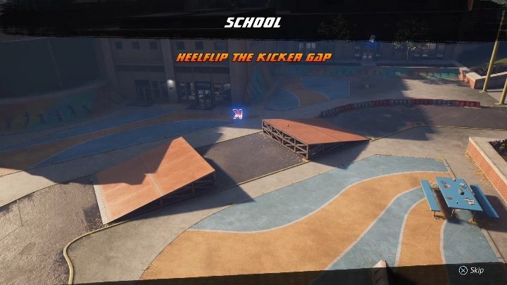Zaraz po zjedzie na dół zobaczysz dwie rampy - Tony Hawks Pro Skater 1+2: School - solucja THPS1 - Tony Hawks Pro Skater 1+2 - poradnik do gry