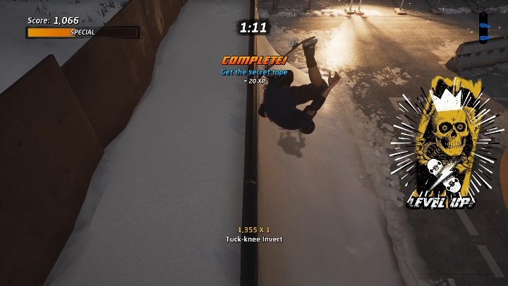 Aby zdobyć ukrytą taśmę musisz pierw pozbyć się helikoptera - Tony Hawks Pro Skater 1+2: Hangar - solucja THPS2 - Tony Hawks Pro Skater 1+2 - poradnik do gry