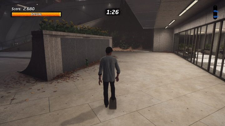 Od statru skręć w prawo, aby dostać się do budynku z napisem Upper Bank - Tony Hawks Pro Skater 1+2: Figurki kosmitów - lista, znajdźki - Tony Hawks Pro Skater 1+2 - poradnik do gry