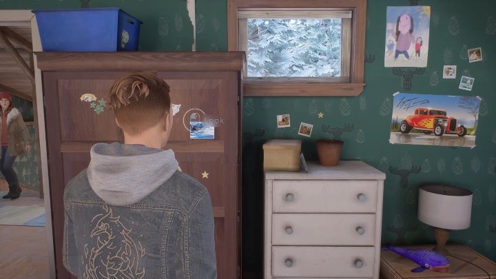 Alyson pojawi się przy Tobie, gdy tylko wejdziesz do pokoju - Tell Me Why: Dom - solucja, opis przejścia - 1 Rozdział - Tell Me Why - poradnik do gry