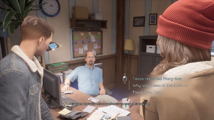 Podczas rozmowy z Tomem możesz spytać gdzie jest Tessa, dlaczego zgłosiła matkę rodzeństwa oraz co robiła w nocy na komisariacie - Tell Me Why: Sklep - solucja, opis przejścia - 2 Rozdział - Tell Me Why - poradnik do gry