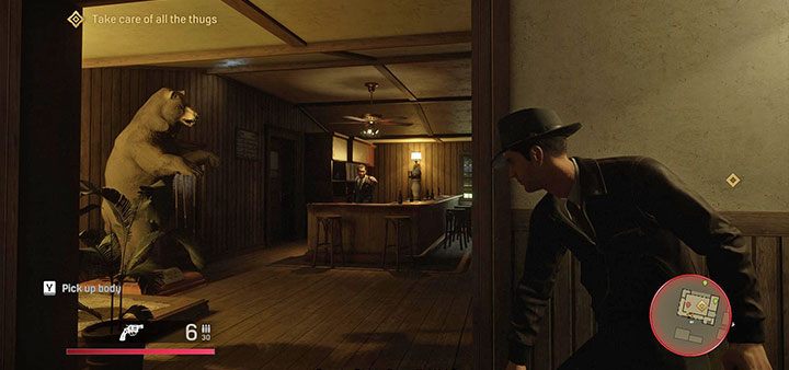 Zajmij się eliminowaniem przeciwników z lobby motelu - Mafia Definitive Edition: Dzień jak co dzień - solucja - Mafia 1 Definitive Edition - poradnik, solucja