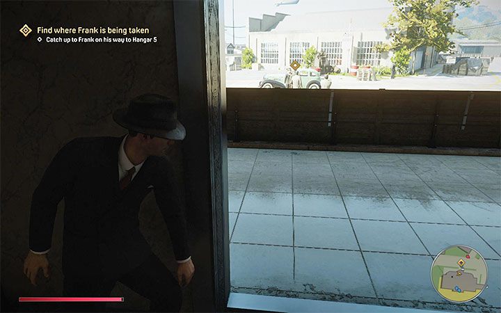 Zakradnij się od tyłu do przeciwnika pilnującego wejścia do restauracji - Mafia Definitive Edition: Omerta - solucja - Mafia 1 Definitive Edition - poradnik, solucja