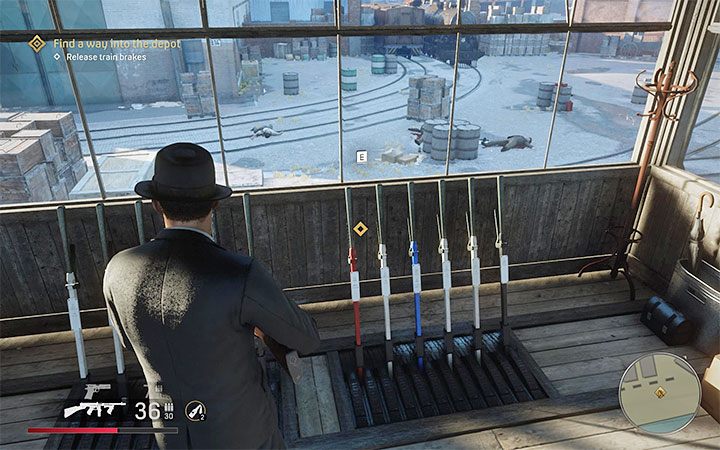 Docelowo dotrzesz na większy dziedziniec i początkowo otrzymasz cel oczyszczenia go z przeciwników - Mafia Definitive Edition: Ty szczęściarzu - solucja - Mafia 1 Definitive Edition - poradnik, solucja